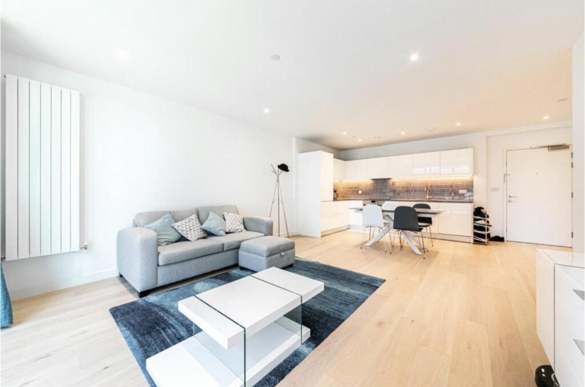 Apartment Modern In London