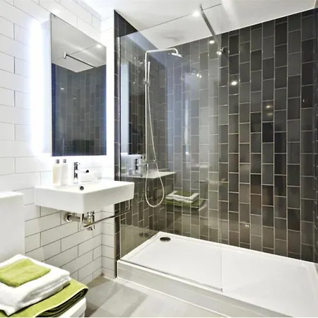 Modern Apartment In London Exterior photo