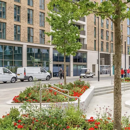 Modern Apartment In London Exterior photo